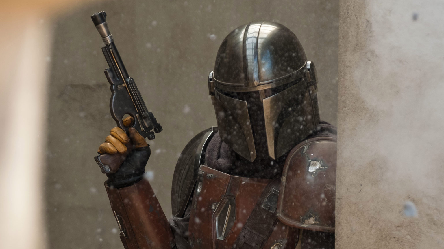 New Leaked Stills From ‘The Mandalorian’ Have Surfaced Online