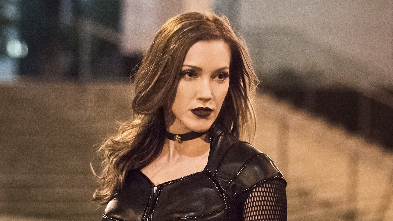 Arrow Star Katie Cassidy Rodgers Pitched ‘birds Of Prey Series To The Cw 5475
