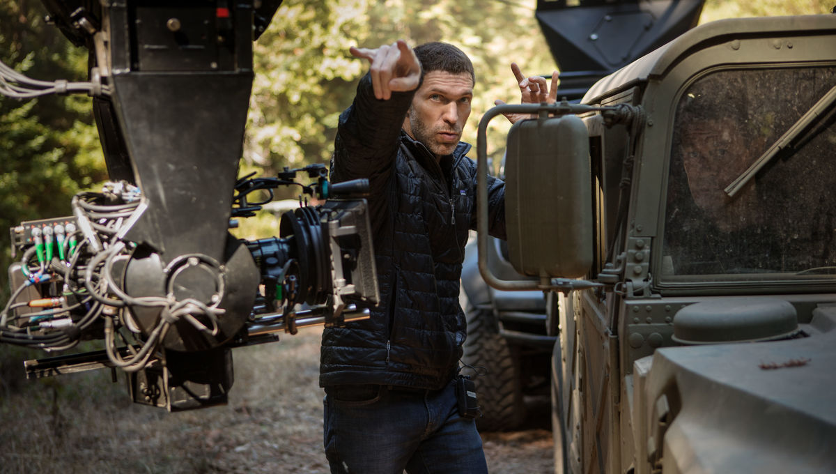 ‘Bumblebee’ Director Travis Knight In Talks With Sony To Helm ‘Uncharted’