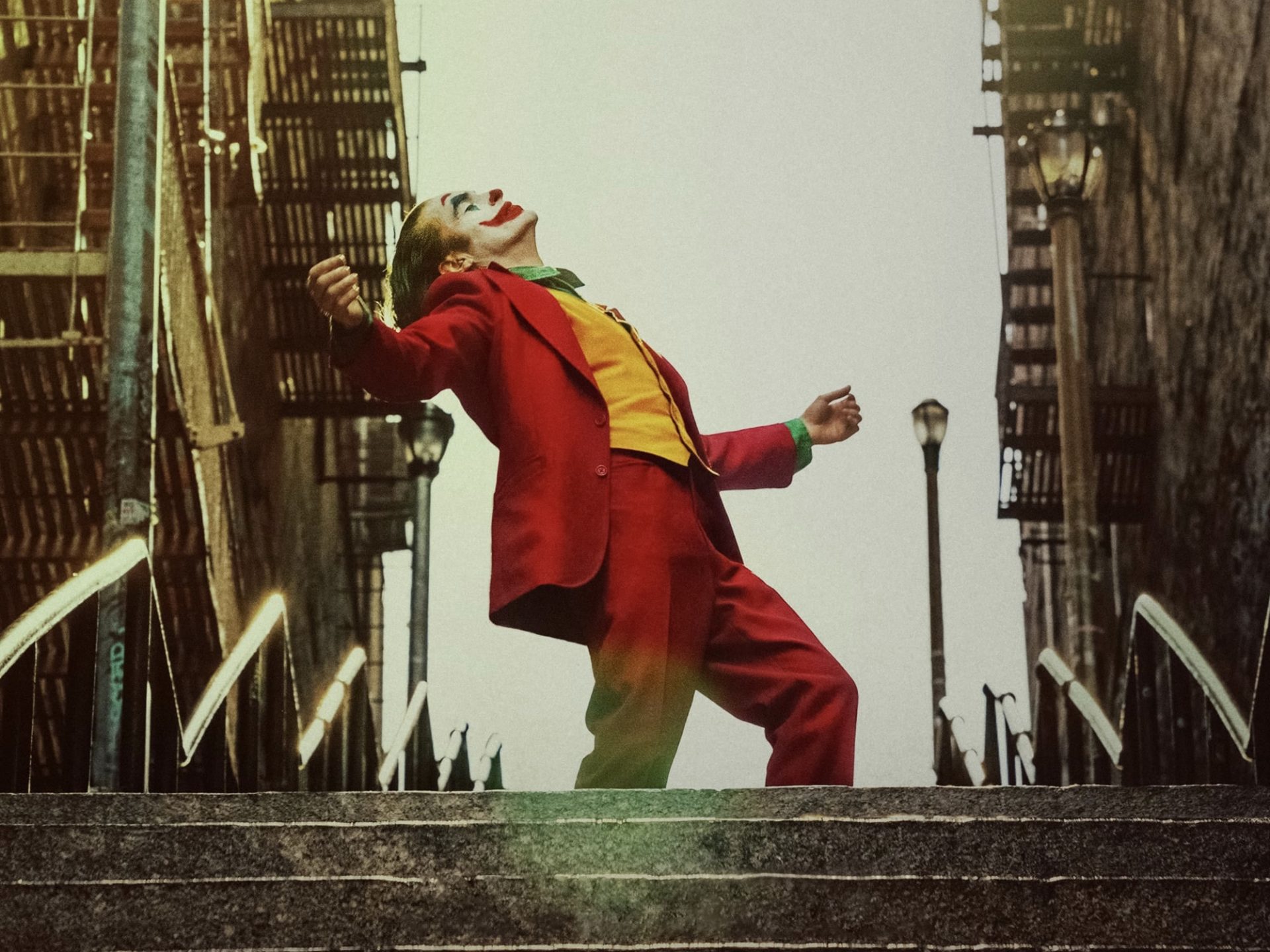 ‘Joker’ Spoiler Review: “An Unsettling Yet Captivating Supervillain Movie”