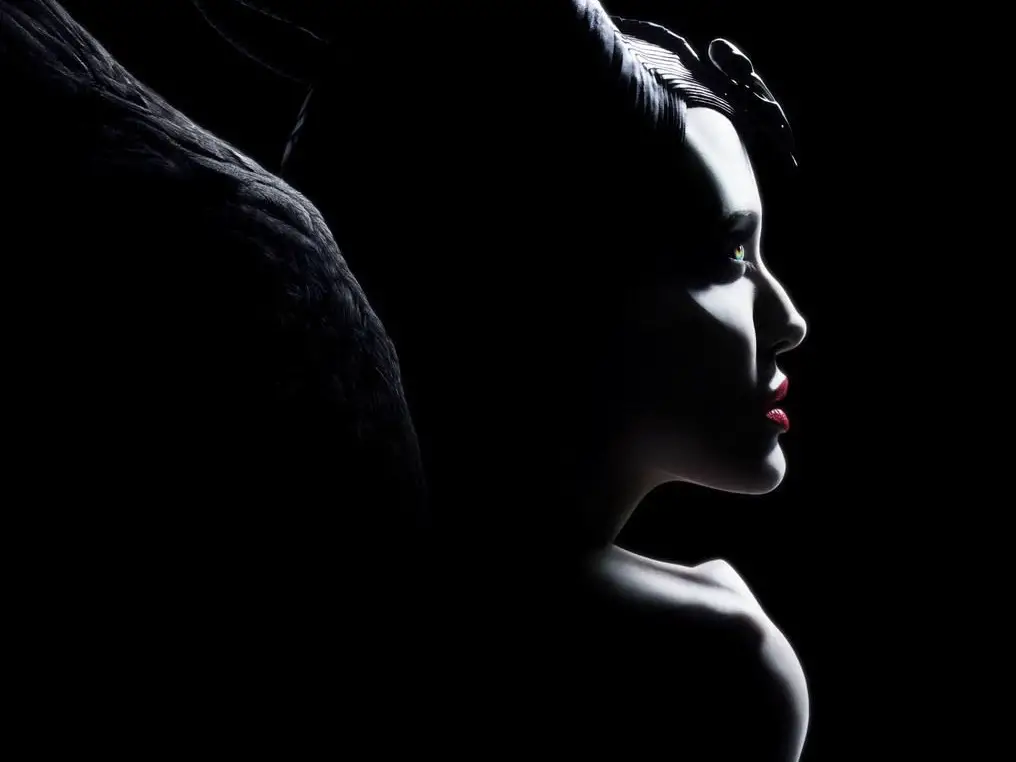 ‘Maleficent: Mistress of Evil’ Review: “An Ambitious But Clumsy Sequel”