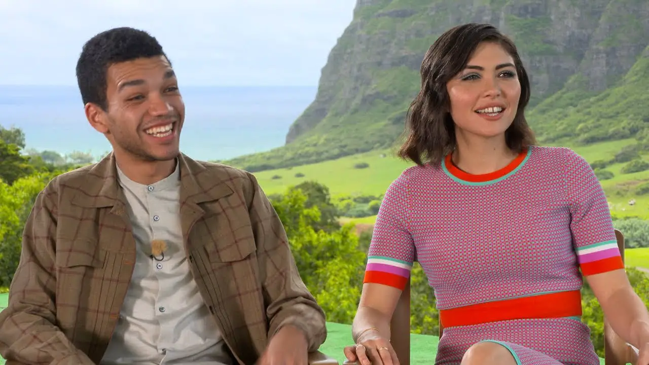 Justice Smith & Daniella Pineda To Return For ‘Jurassic World 3’