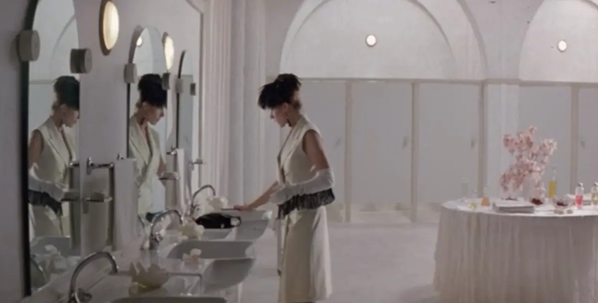 Full Circle Flashback: ‘The Cook, the Thief, His Wife & Her Lover’ Review