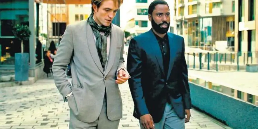 Tenet - Robert Pattinson and John David Washington walking