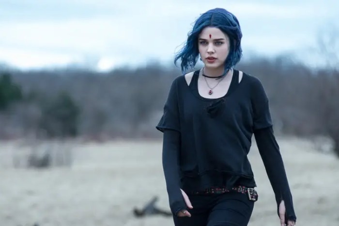 'Titans' Season 3 Set Photos Reveal Teagan Croft's New Look As Raven