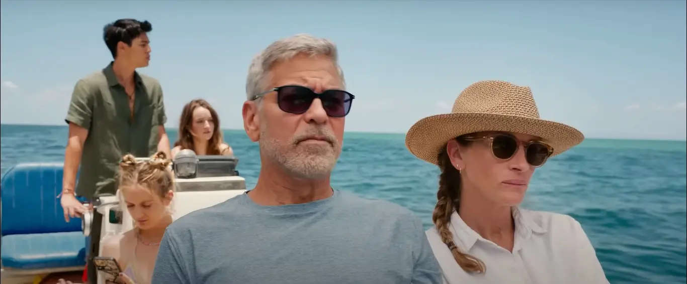 Ticket to Paradise - LtoR (Gede, Wren, Lily, David, Georgia) (Maxime Bouttier, Billie Lourd, Kaitlyn Dever, George Clooney and Julia Roberts)